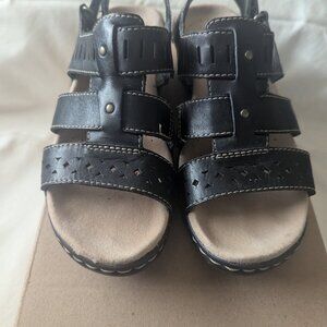Black Clarks Sandals Size 5 M
